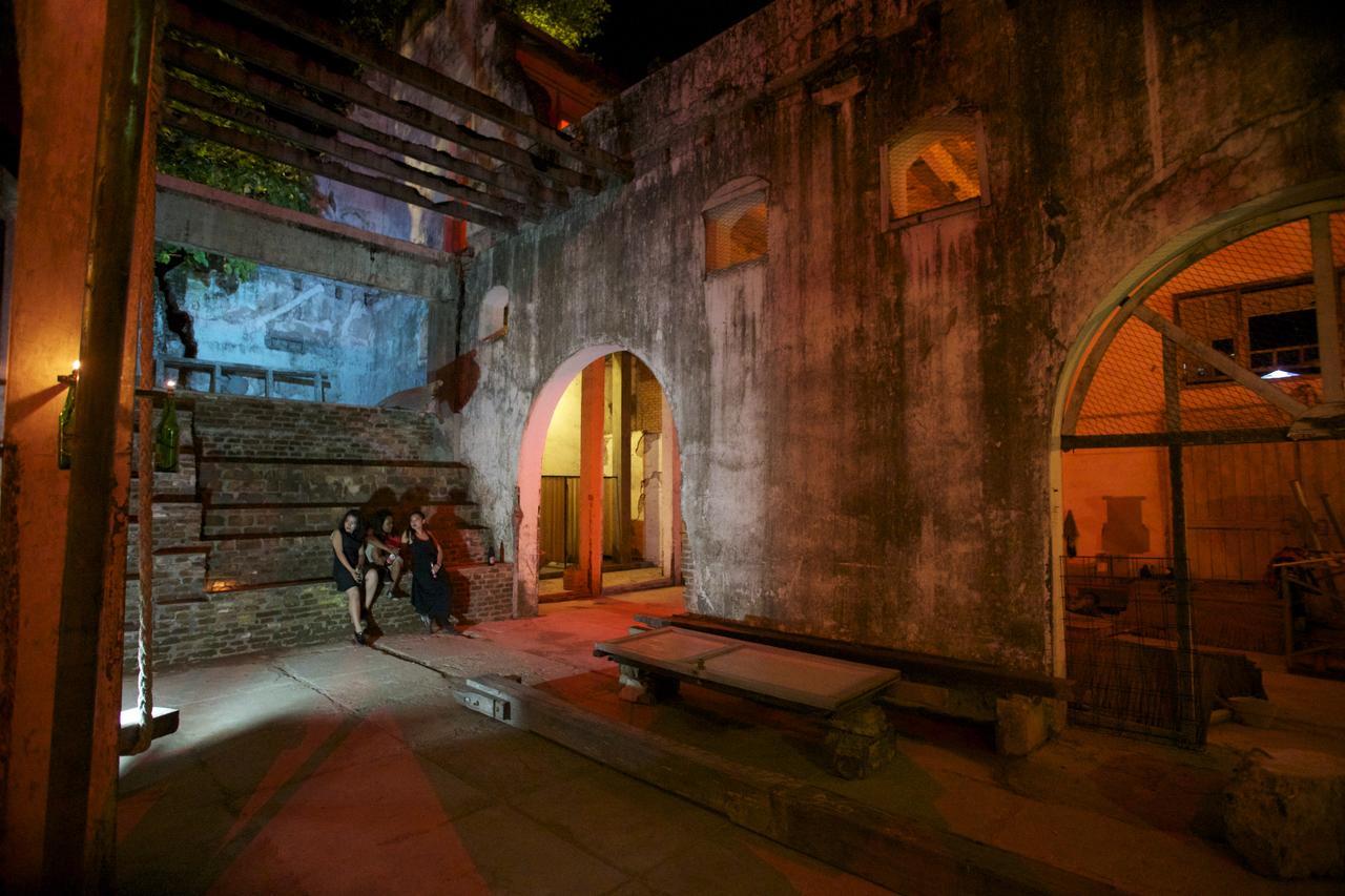 Bat & Arrow Hotel Padang  Exterior foto