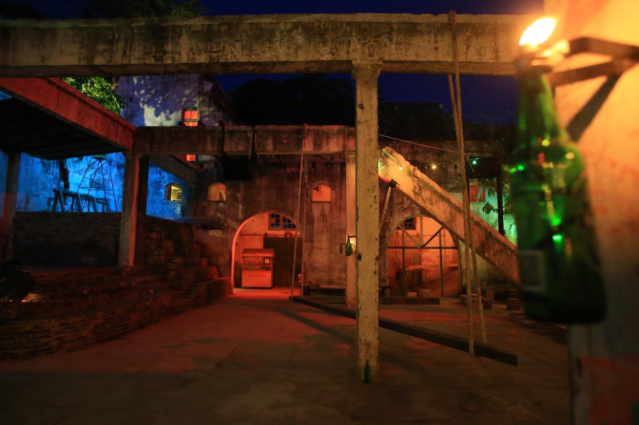 Bat & Arrow Hotel Padang  Exterior foto