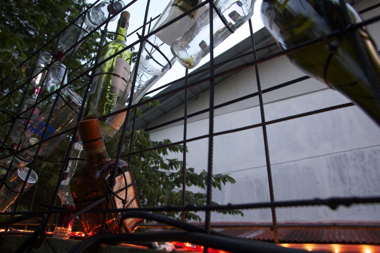 Bat & Arrow Hotel Padang  Exterior foto